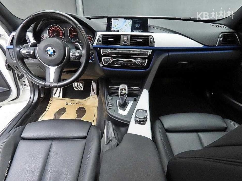BMW Нов3 Серия320i Седан M스포츠 F30 - 7