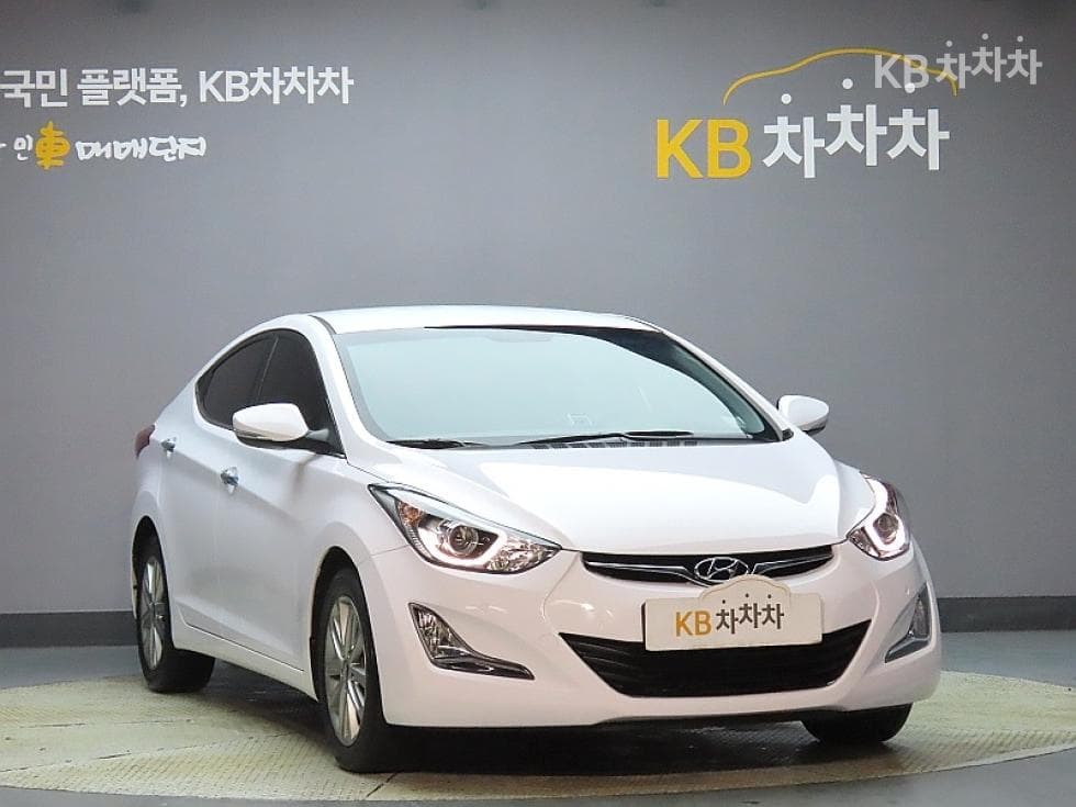 Hyundai The New (facelift) Avante (Elantra)1.6 GDi Modern Standard - 3