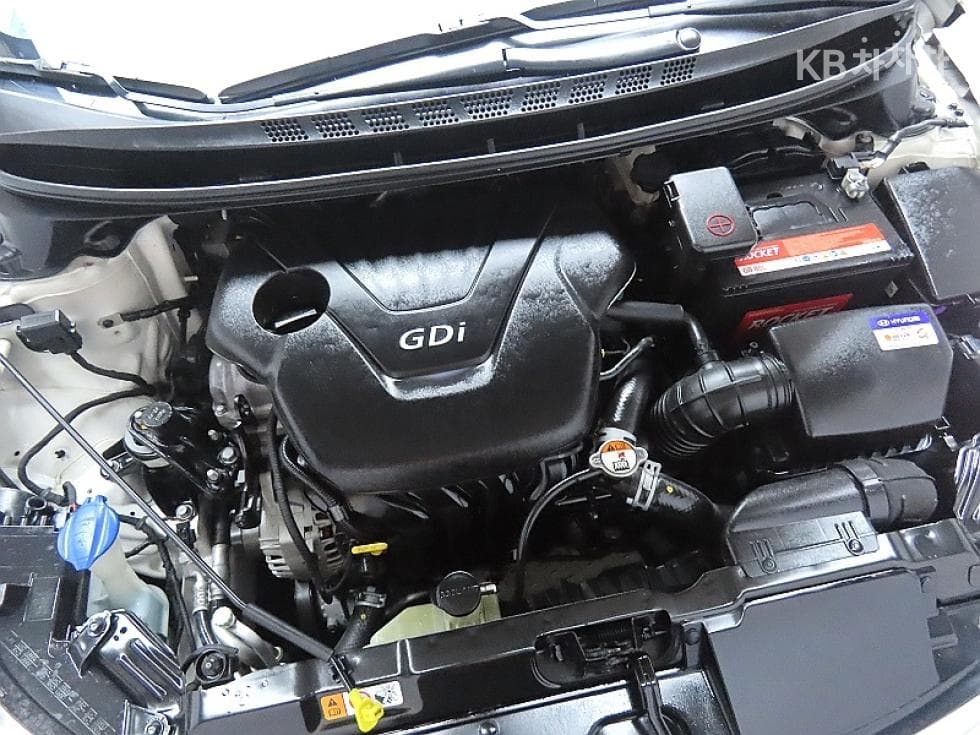 Hyundai The New (facelift) Avante (Elantra)1.6 GDi Modern Standard - 7