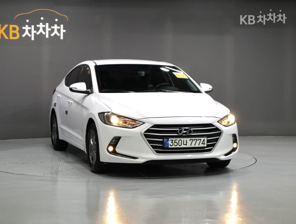 Hyundai Avante (Elantra)AD1.6 GDi Smart - 2