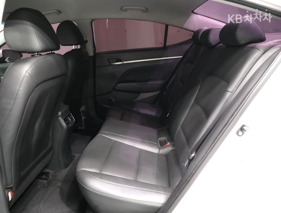 Hyundai Avante (Elantra)AD1.6 GDi Smart - 9