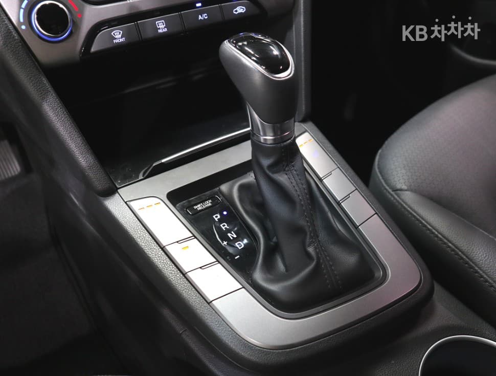Hyundai Avante (Elantra)AD1.6 GDi Smart - 14
