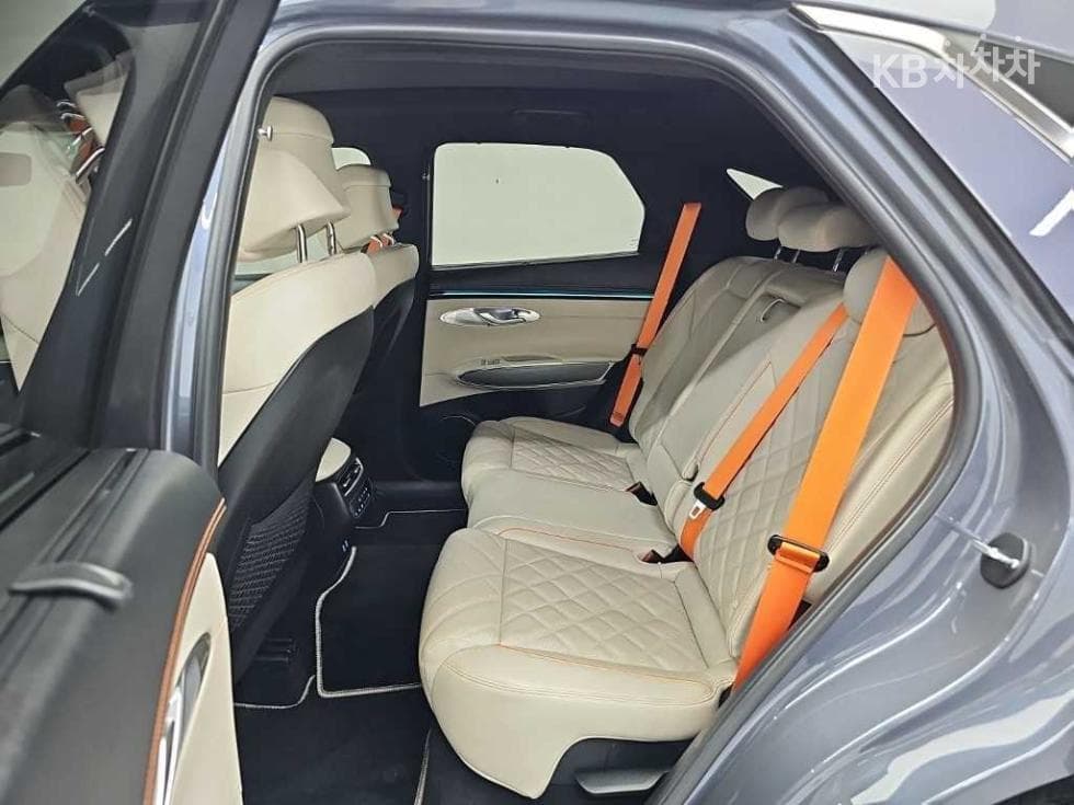 Genesis GV70Gasoline 3.5T 스포츠패키지 AWD - 12
