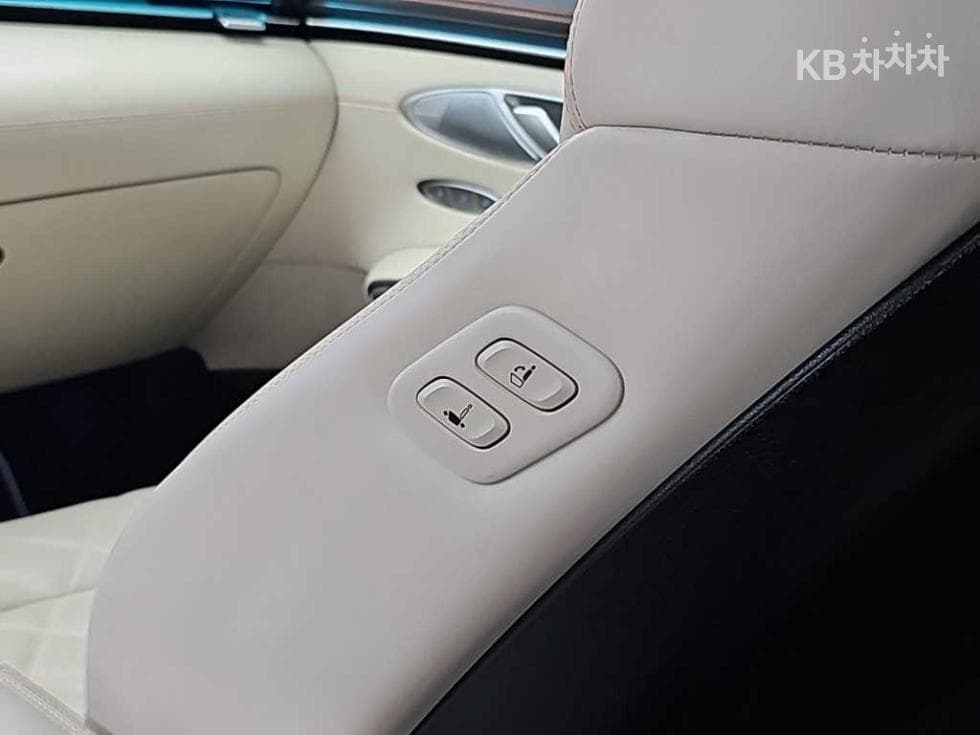 Genesis GV70Gasoline 3.5T 스포츠패키지 AWD - 13