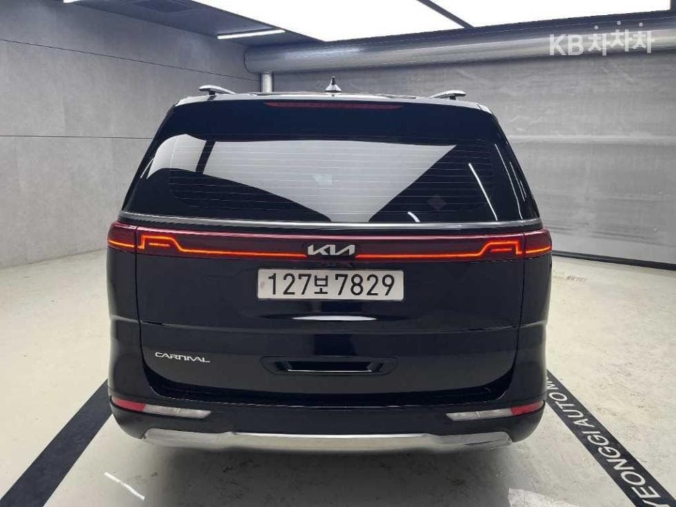 Kia Carnival 4th generationG3.5 GDI 7-seater (Limousine) Noblesse - 3