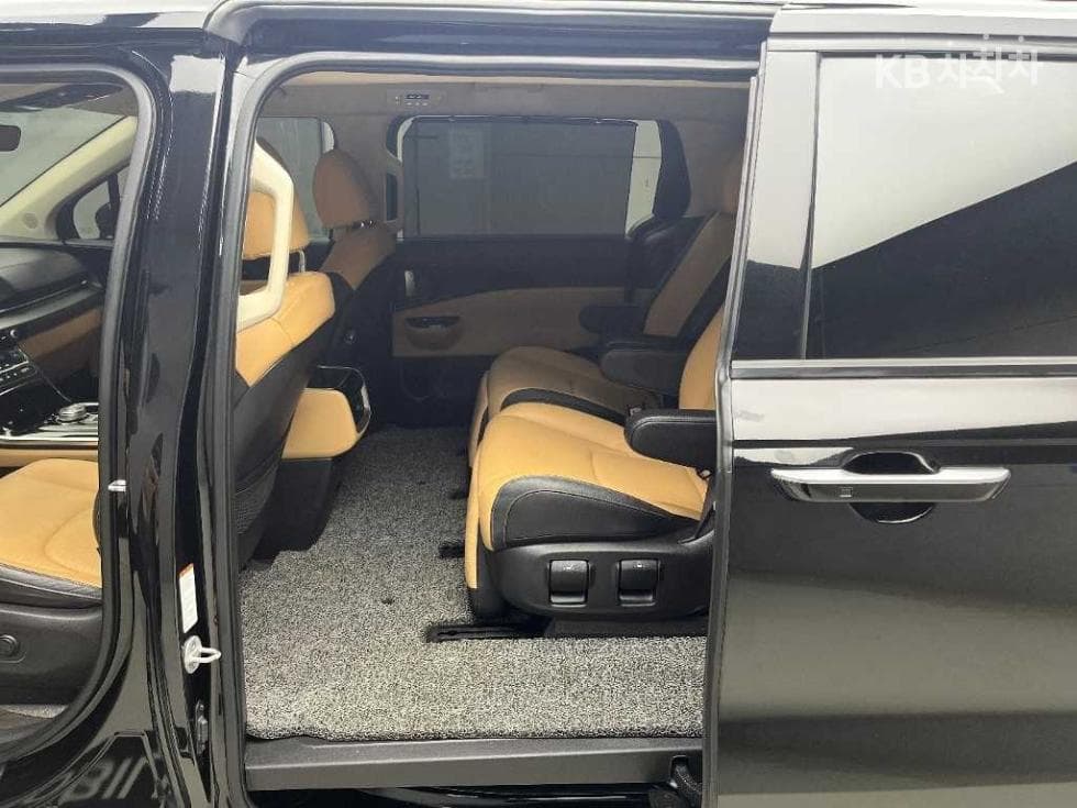 Kia Carnival 4th generationG3.5 GDI 7-seater (Limousine) Noblesse - 6