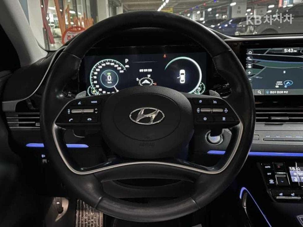 Hyundai The New (facelift) Grandeur (Azera) Hybrid2.4 Le Blanc - 11