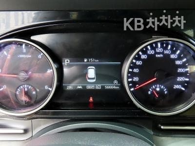 Kia Carnival 4th generationD2.2 9-seater Noblesse - 10