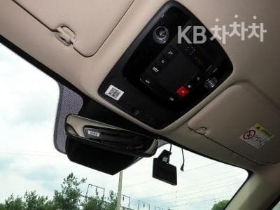 Kia Carnival 4th generationD2.2 9-seater Noblesse - 16