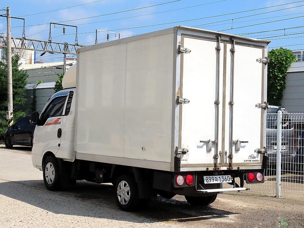 Kia The New (facelift) Bongo 3 (light truck)LPG 냉장Top (Cargo)차 1 Ton 하이 King Cab Extra Long L - 3