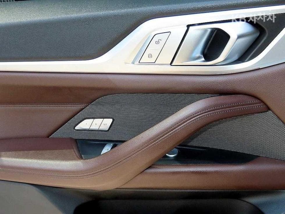 BMW i4eDrive40 M Sport Pro - 12