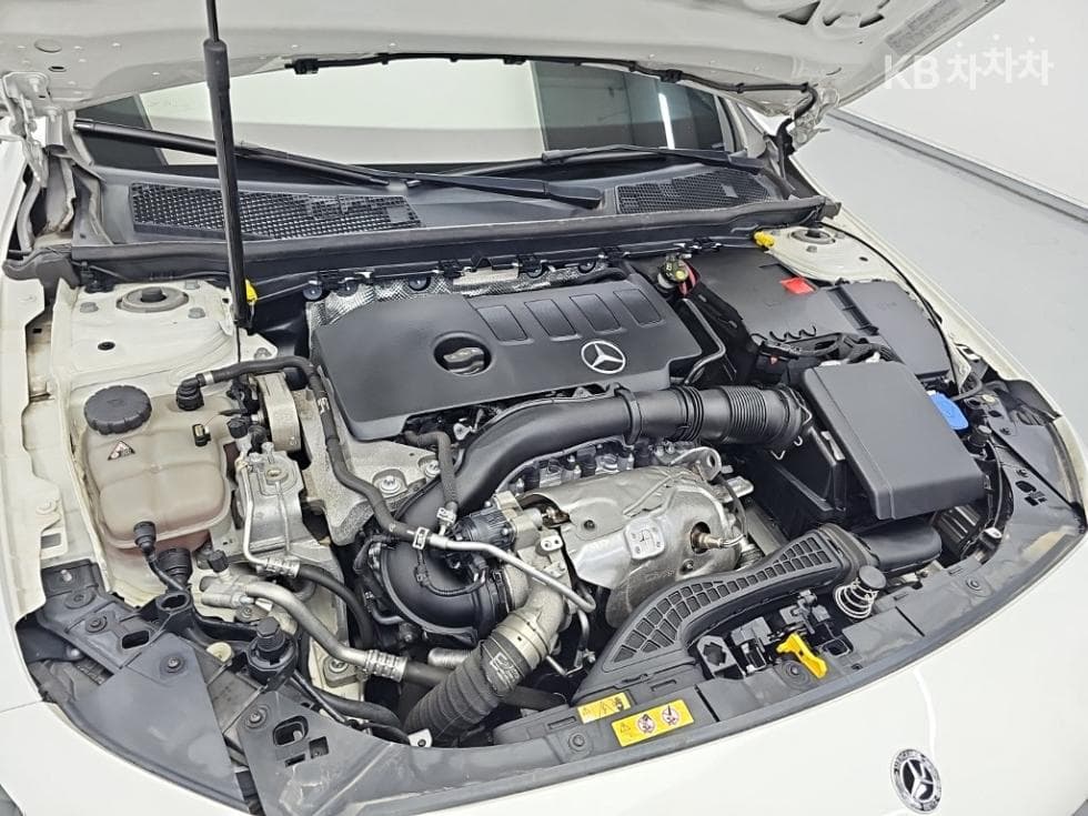 Mercedes-Benz A클래스(W177)A220 Sedan - - 5