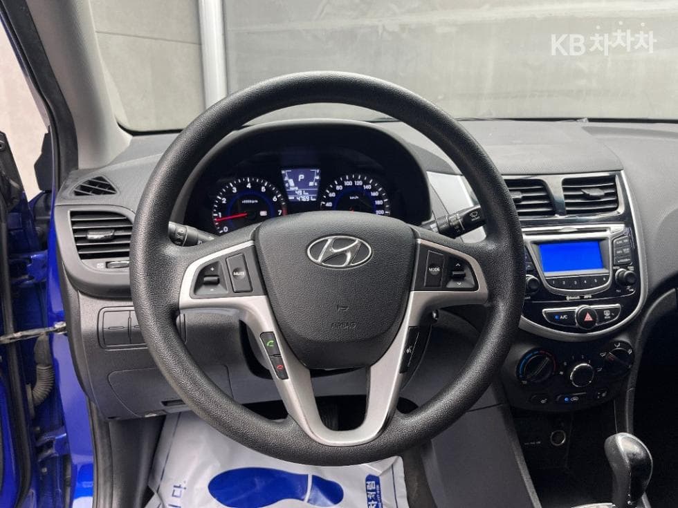 Хюндай Акцент(신형)1.4 VVT Premier - 9