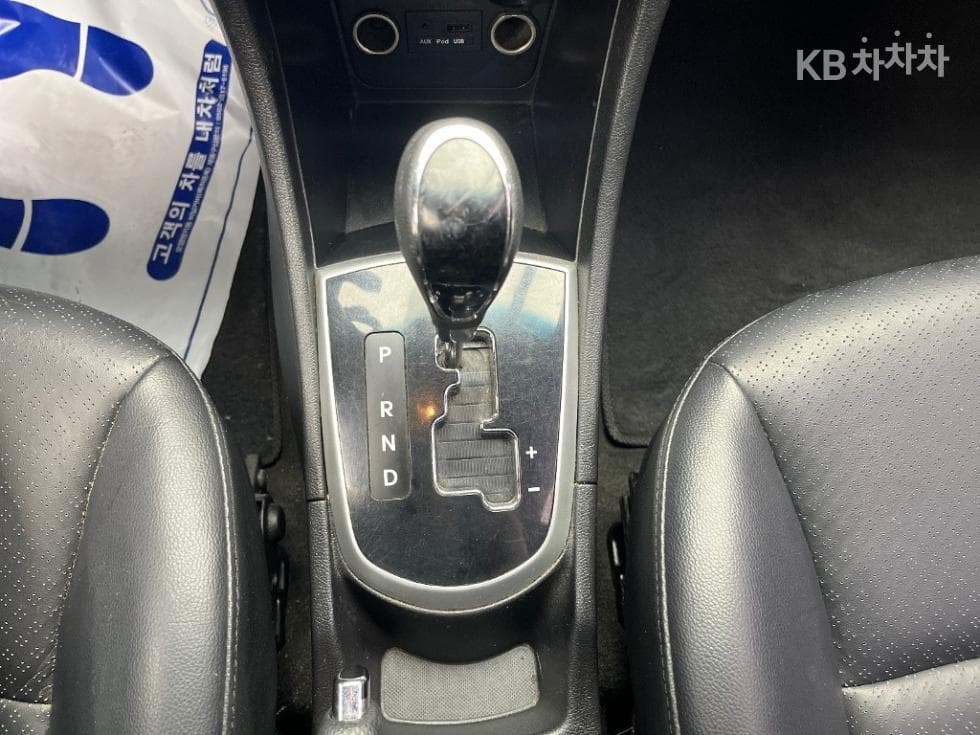Хюндай Акцент(신형)1.4 VVT Premier - 10