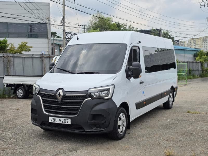 Renault Korea New 마스터 버스 15-seater Standard - Image 1