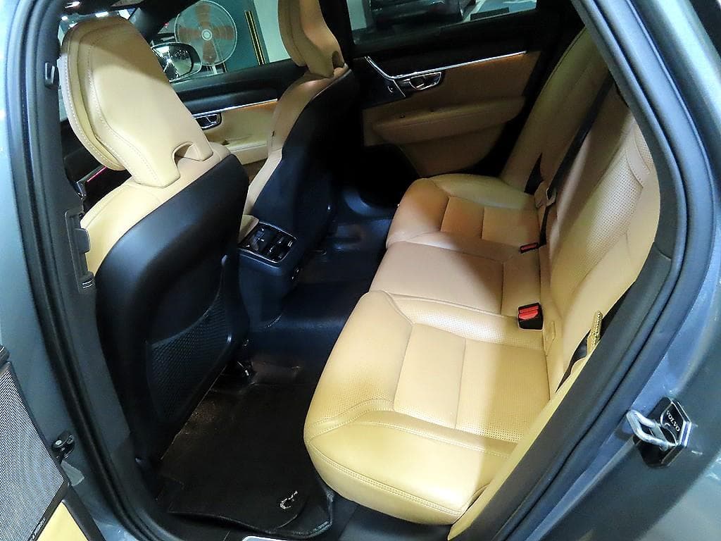 Volvo V90 CCD5 Pro AWD - 7
