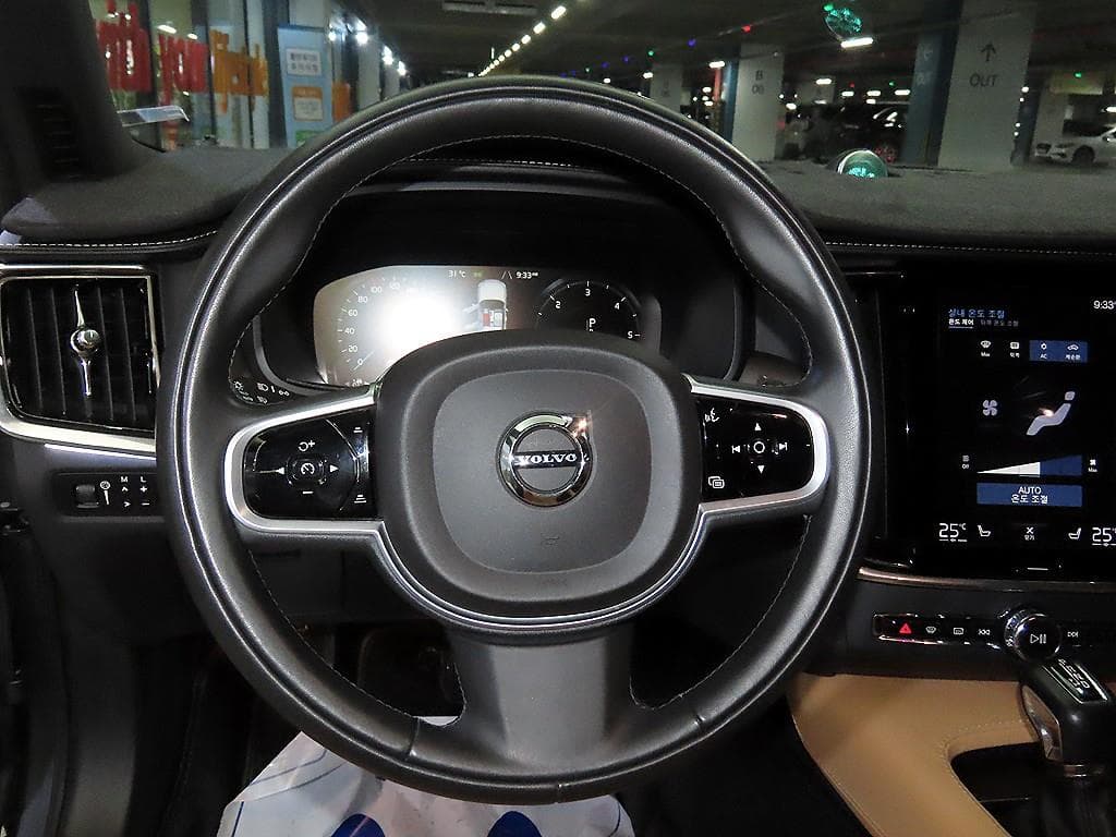 Volvo V90 CCD5 Pro AWD - 8