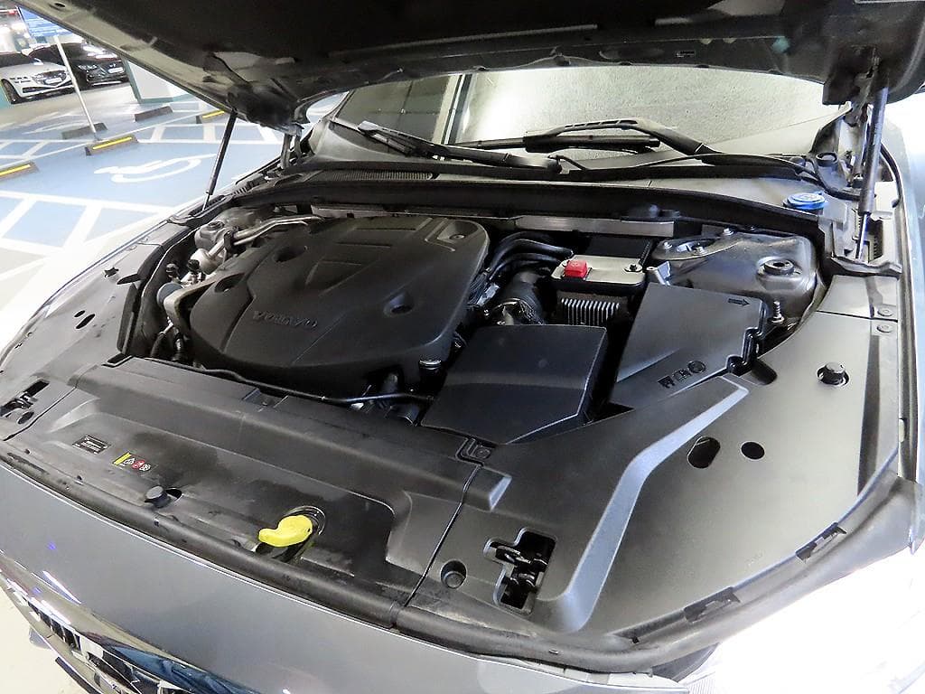 Volvo V90 CCD5 Pro AWD - 19