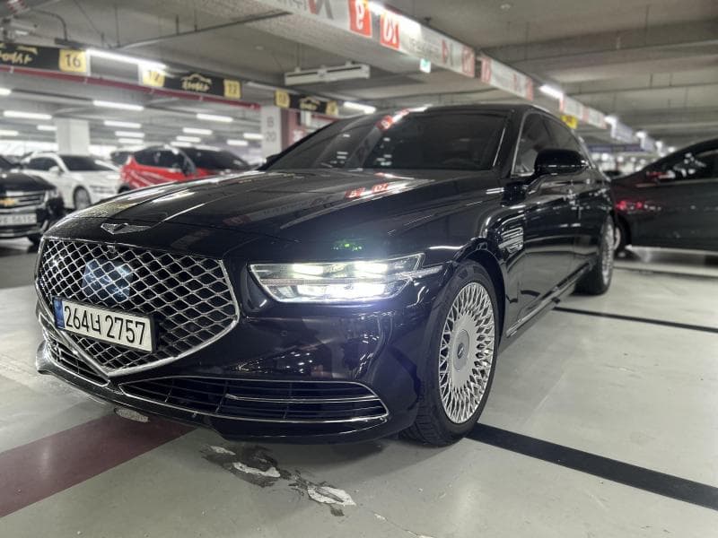Genesis G90 3.8 GDi AWD Luxury - Image 1