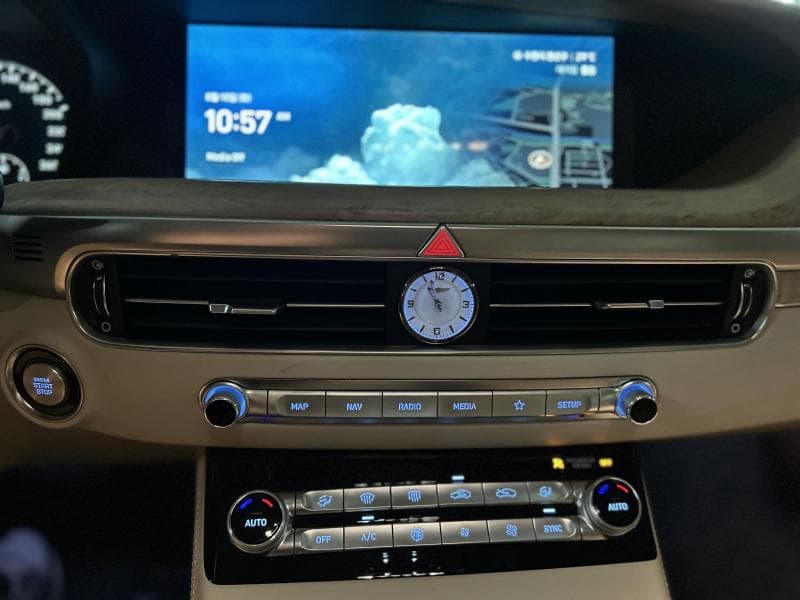 Genesis G903.8 GDi AWD Luxury - 12