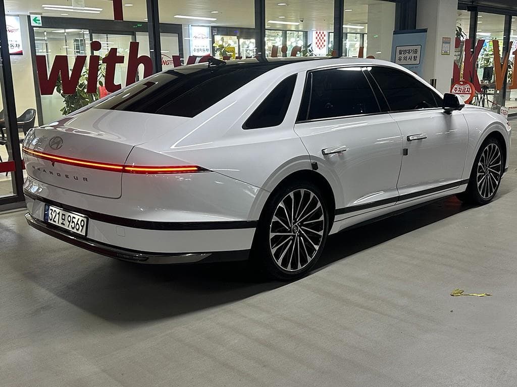 Hyundai The All New Grandeur (Azera) Hybrid1.6 Turbo Gasoline Calligraphy - 3
