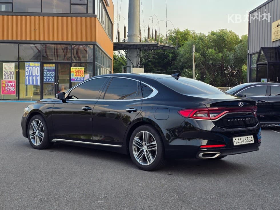 Hyundai Grandeur (Azera)IG3.0 Premium - 2
