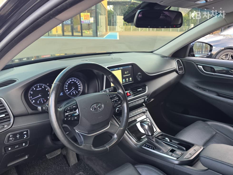 Hyundai Grandeur (Azera)IG3.0 Premium - 6