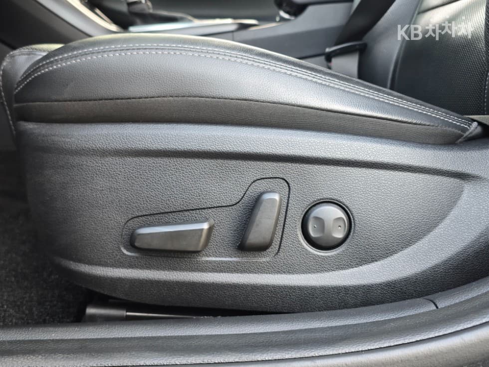 Hyundai Grandeur (Azera)IG3.0 Premium - 10
