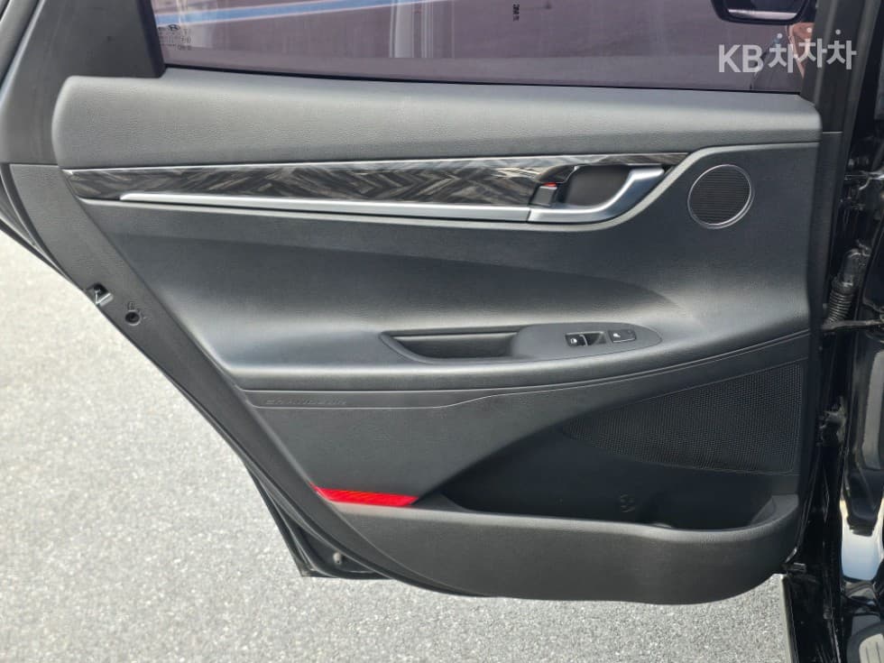 Hyundai Grandeur (Azera)IG3.0 Premium - 15
