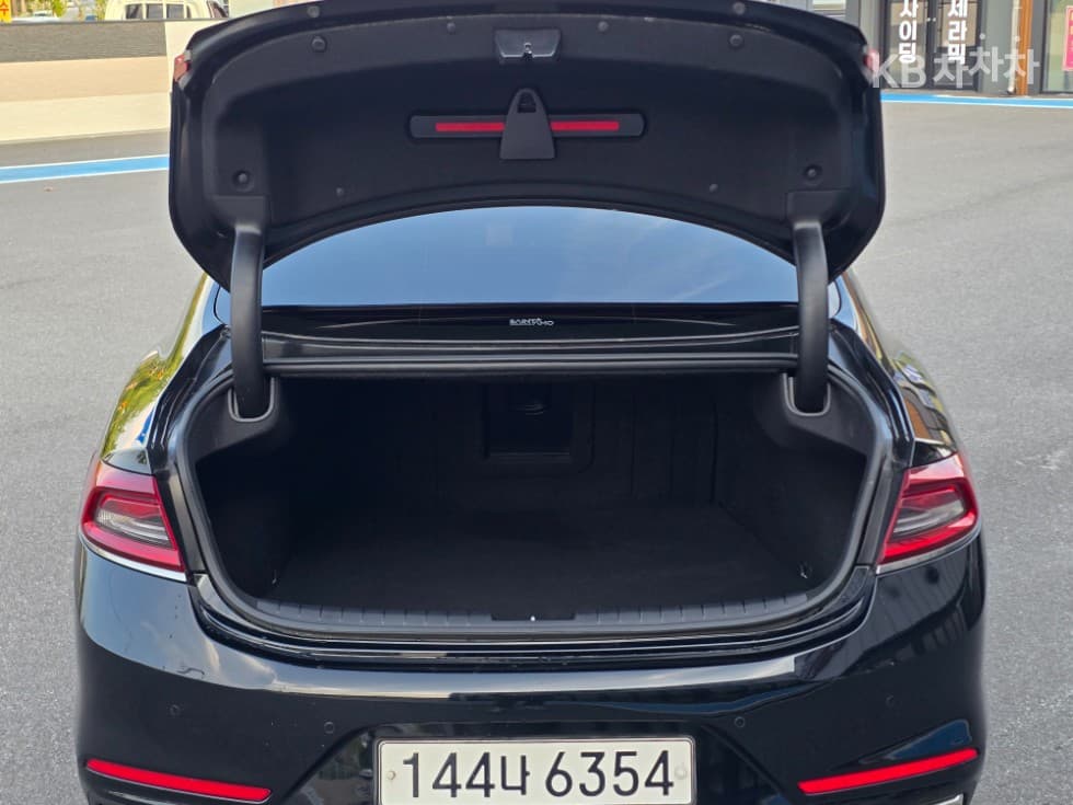 Hyundai Grandeur (Azera)IG3.0 Premium - 18
