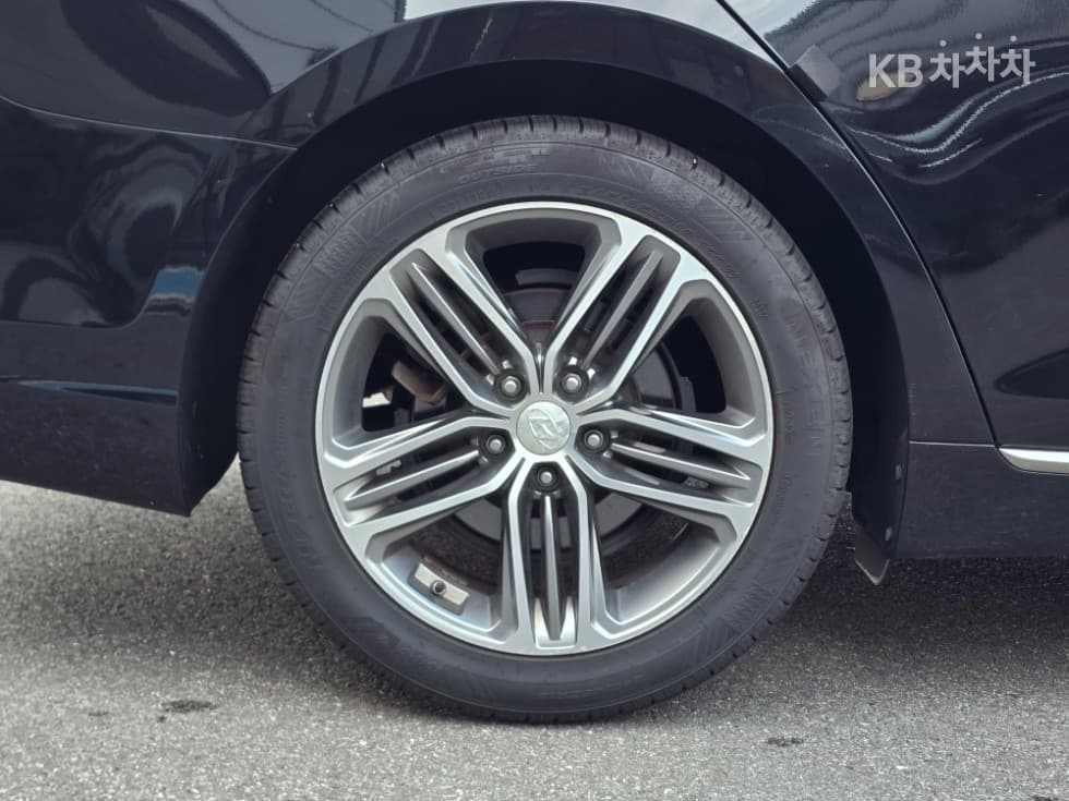 Hyundai Grandeur (Azera)IG3.0 Premium - 20
