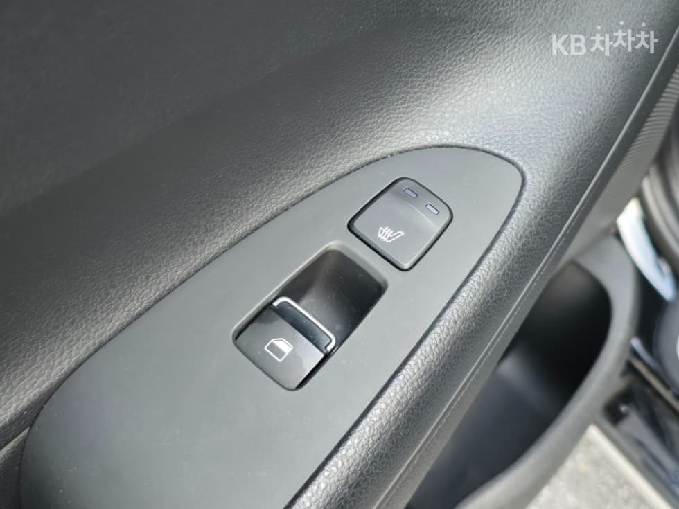 Hyundai Grandeur (Azera)IG3.0 Premium - 21