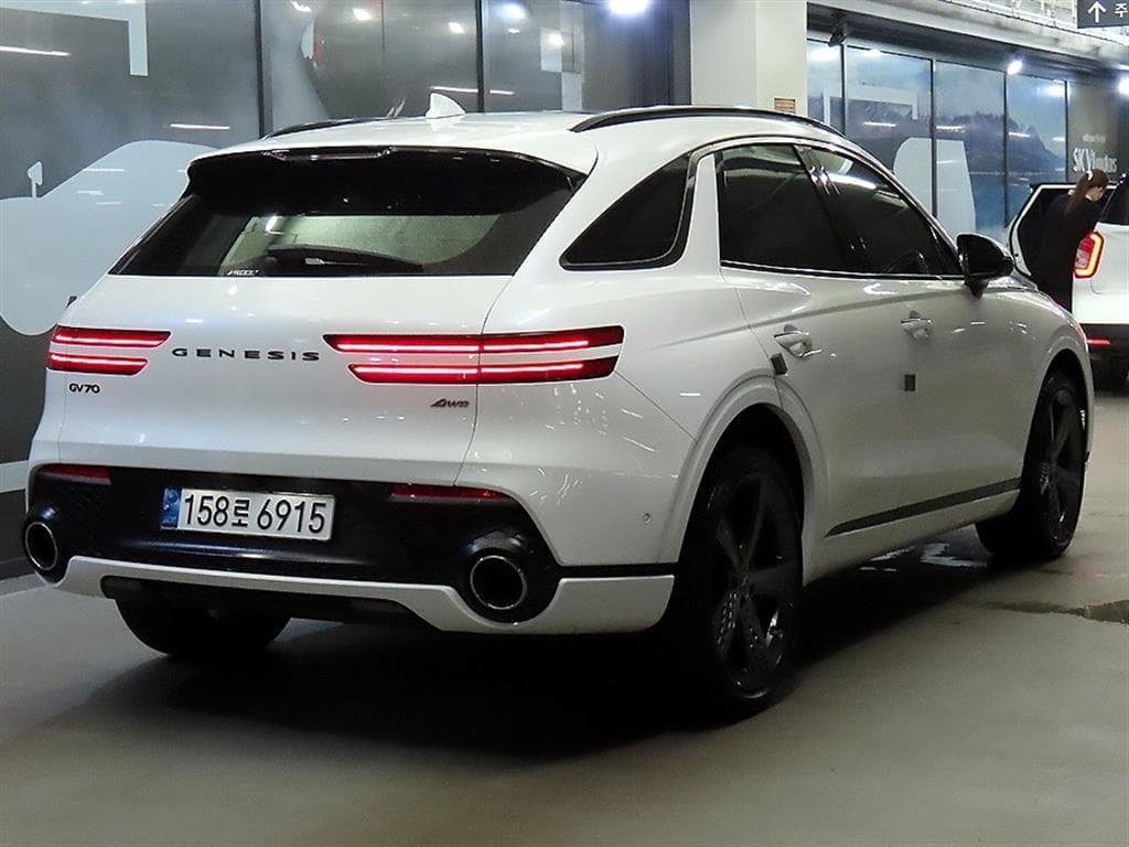Genesis GV70Gasoline 2.5T 스포츠패키지 AWD - 4