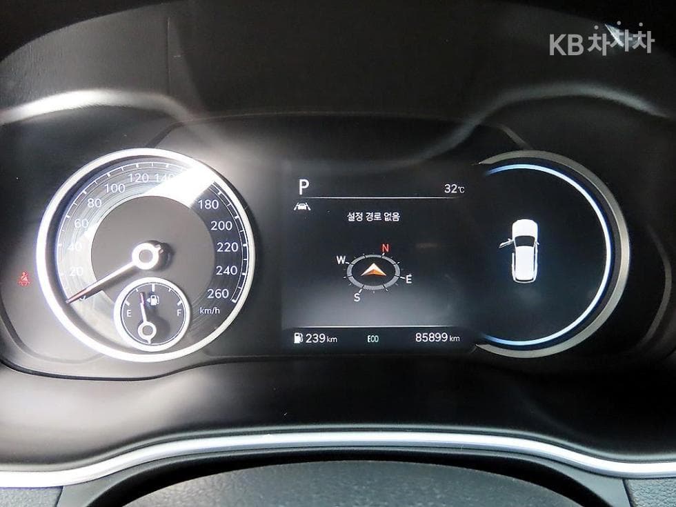 Genesis GV802.5 Turbo Gasoline 2WD - 9