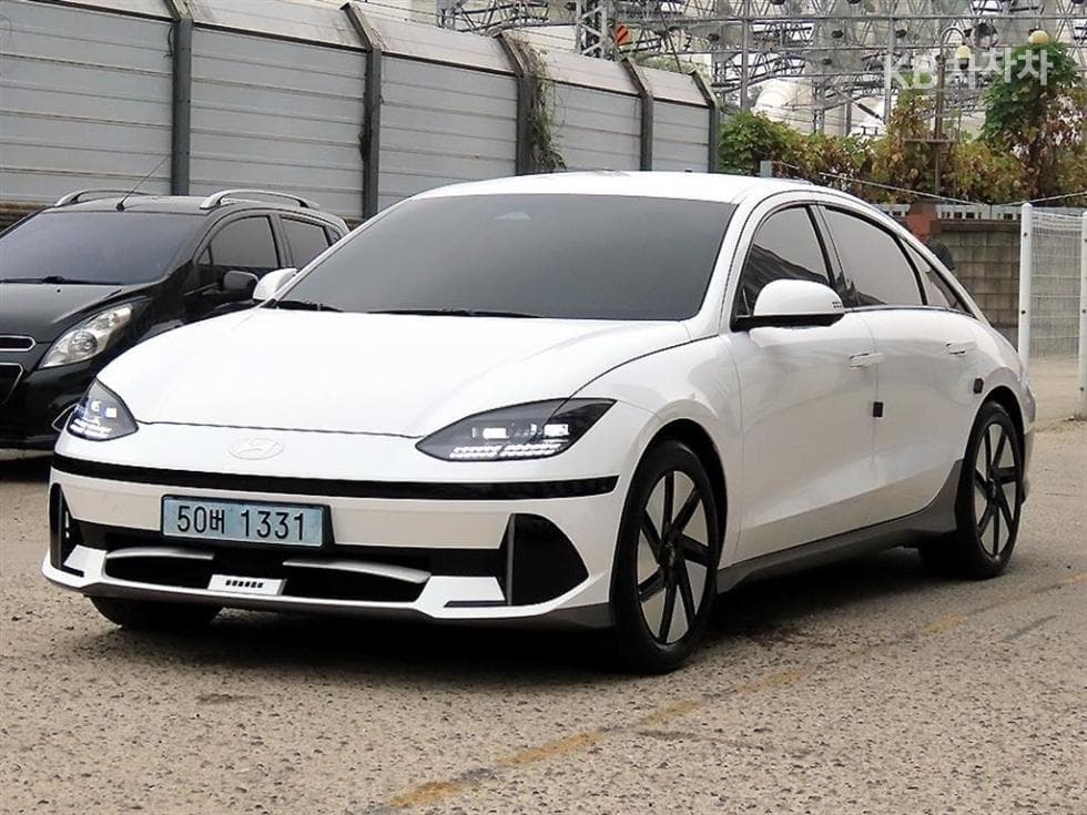 Hyundai IONIQ 6(CE)Long Range AWD Prestige - 2