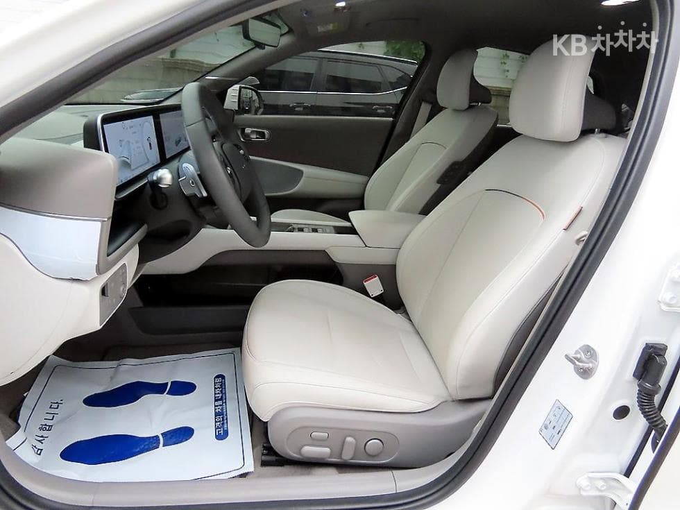 Hyundai IONIQ 6(CE)Long Range AWD Prestige - 5
