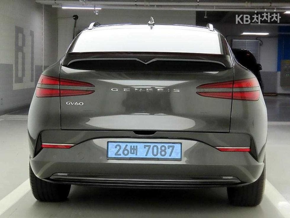 Дженезис GV60Стандартен AWD Стандартен - 3