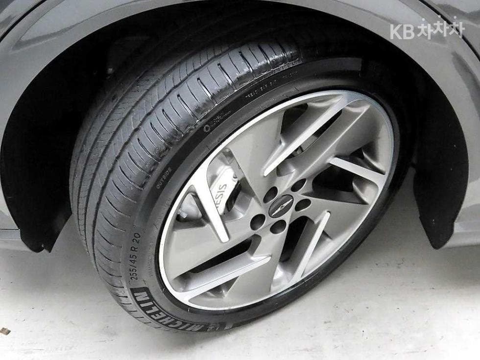 Дженезис GV60Стандартен AWD Стандартен - 19