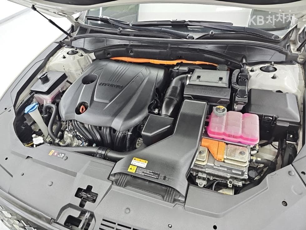 Hyundai The New (facelift) Grandeur (Azera) Hybrid2.4 Le Blanc - 5