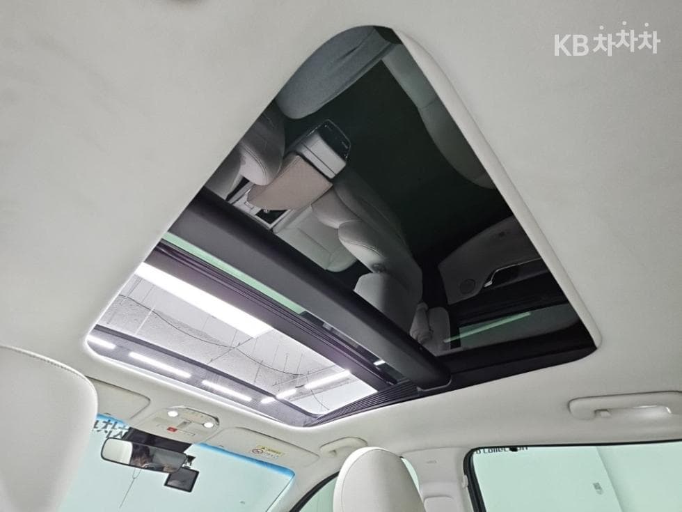 Hyundai The New (facelift) Grandeur (Azera) Hybrid2.4 Le Blanc - 14