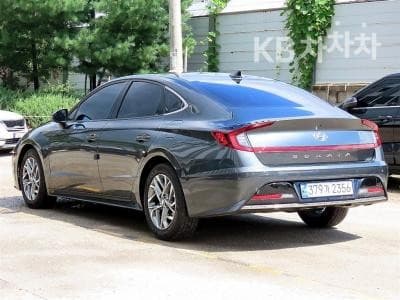 Hyundai Sonata (DN8)2.0 Sensuous Premium Plus - 3