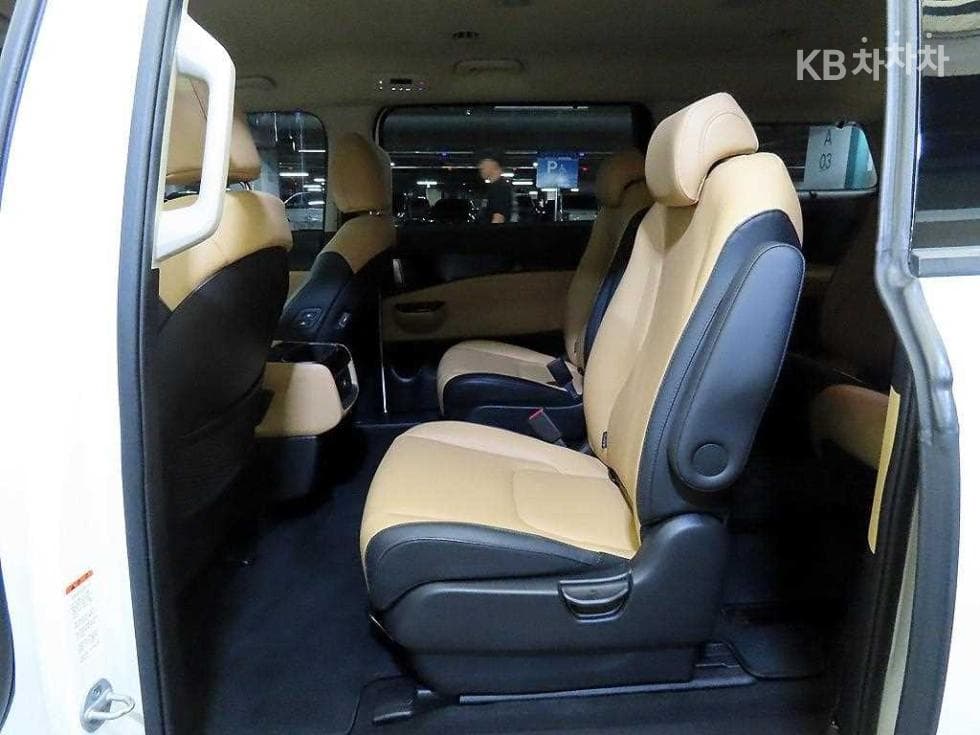 Kia Carnival 4th generationG3.5 GDI 9-seater Noblesse - 7