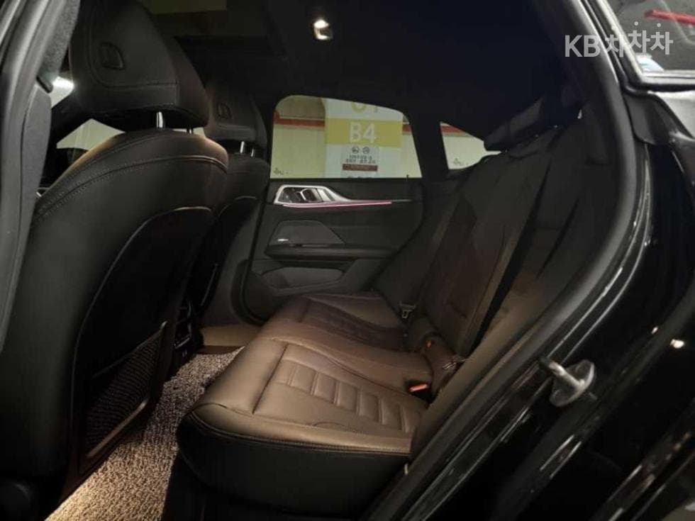 BMW 4시리즈 (G22)420i Gran Coupe M Sport Performance Package - 9