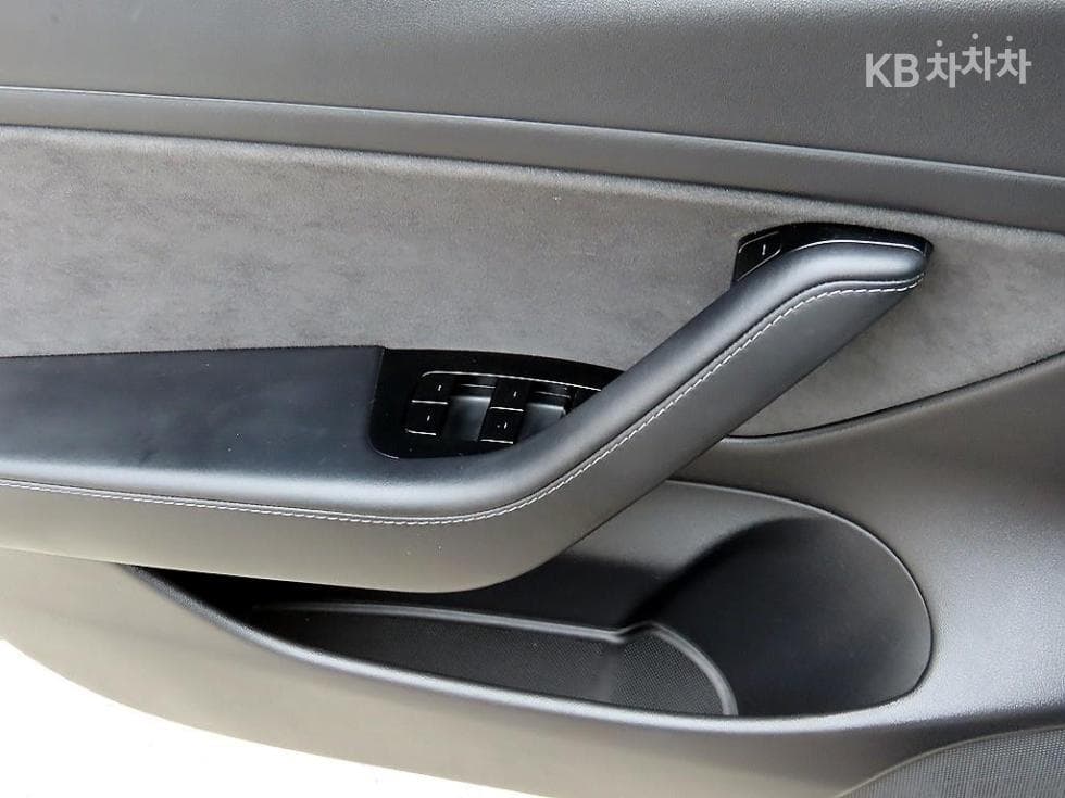 테슬라 Model 3Performance - 11