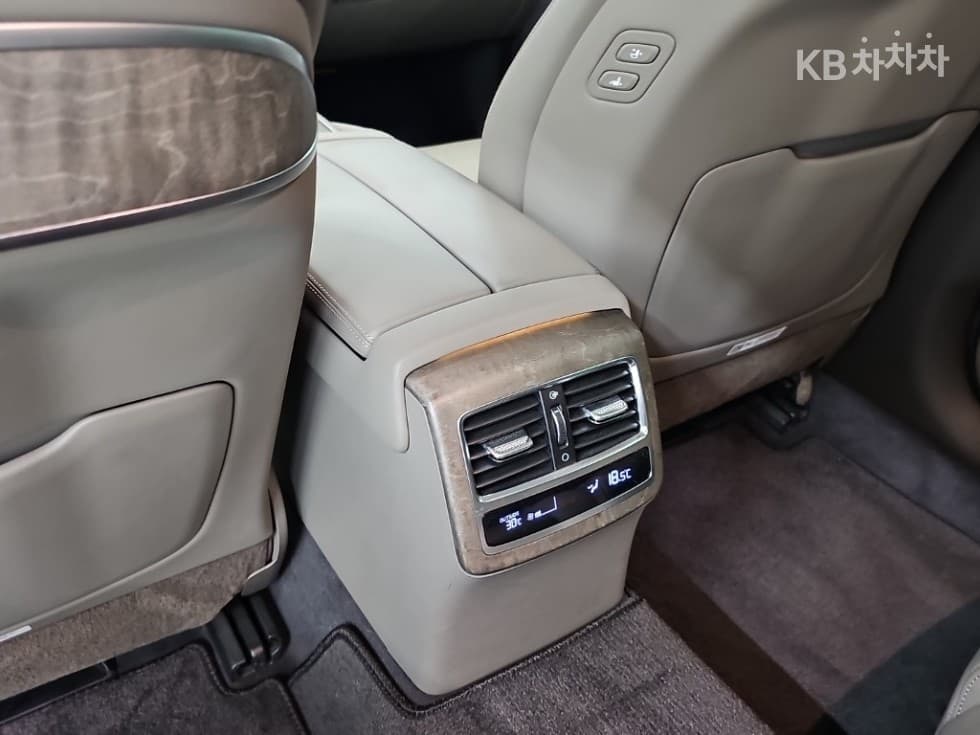 Киа The New (фейслифт) K9(Второ поколение)3.3 T-GDI AWD 베스트셀렉션Ⅰ - 13