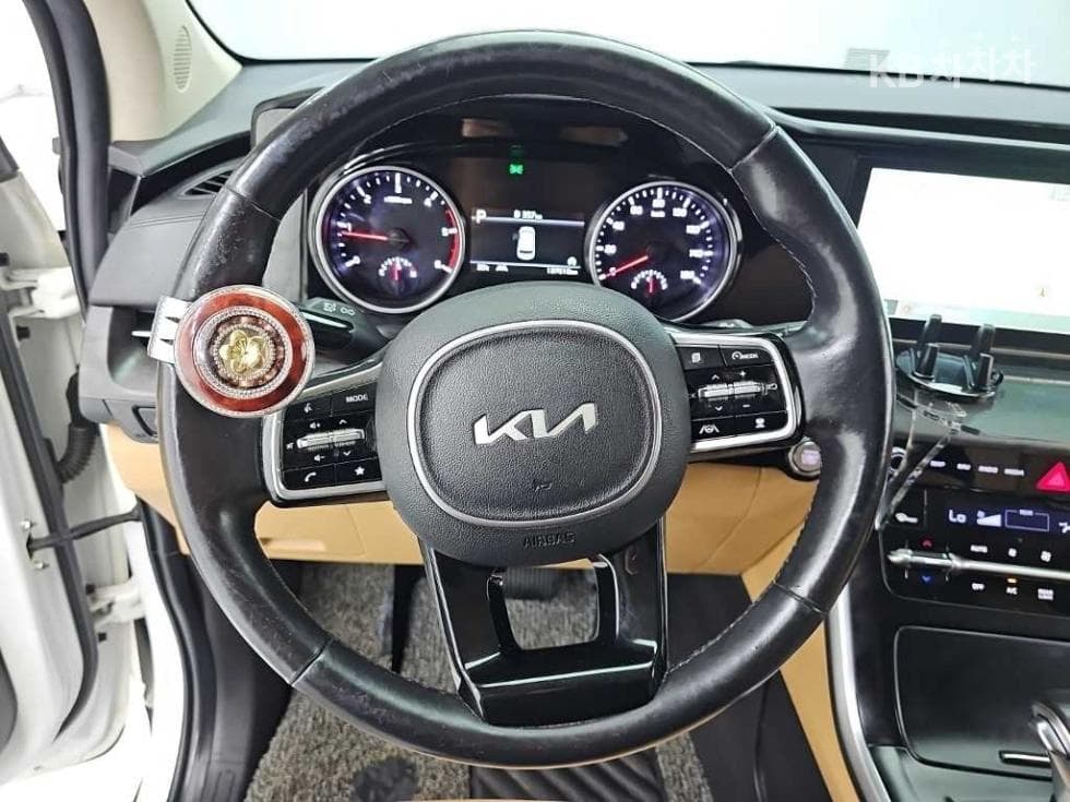 Kia Carnival 4th generationD2.2 11-seater Prestige - 9