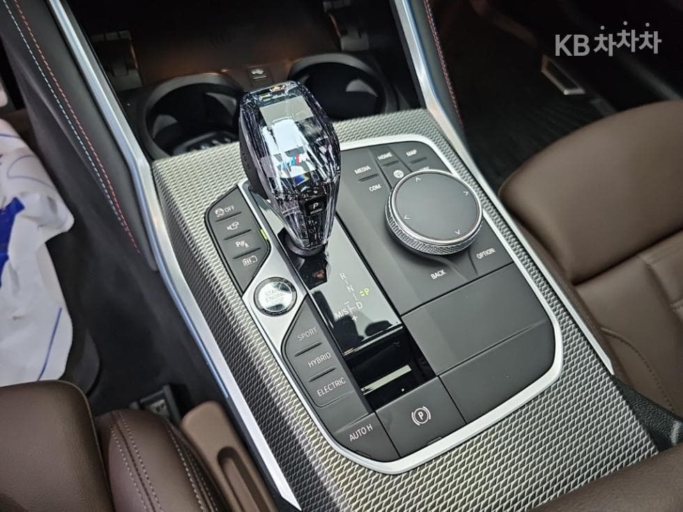 BMW 3 Series (G20)330e M Sport - 8