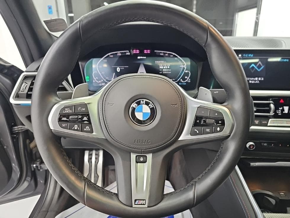 BMW 3 Series (G20)330e M Sport - 9