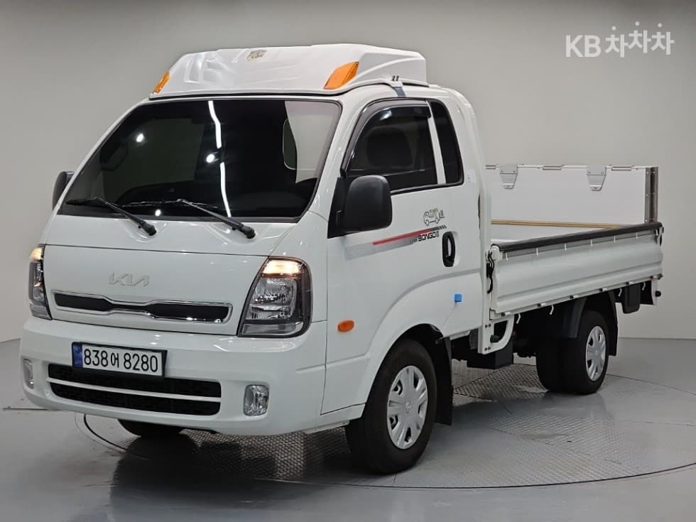 Киа The New (фейслифт) Бонго 3 (лек) LPG 파워게이트 1 тон 턴Местен형(2단) Королевска кабина Удължено междуосие L - Image 1