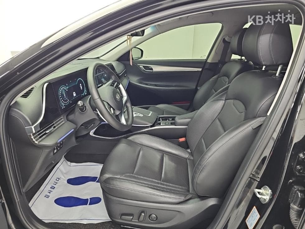 Hyundai The New (facelift) Grandeur (Azera) Hybrid2.4 Le Blanc - 11